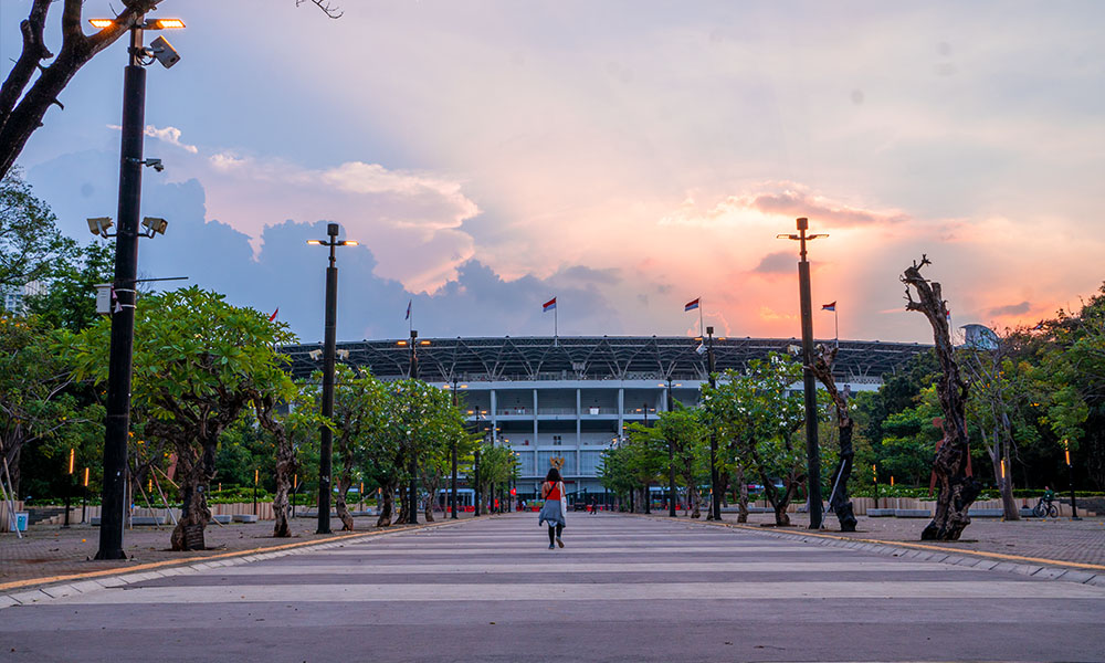 Depan Stadion GBK 