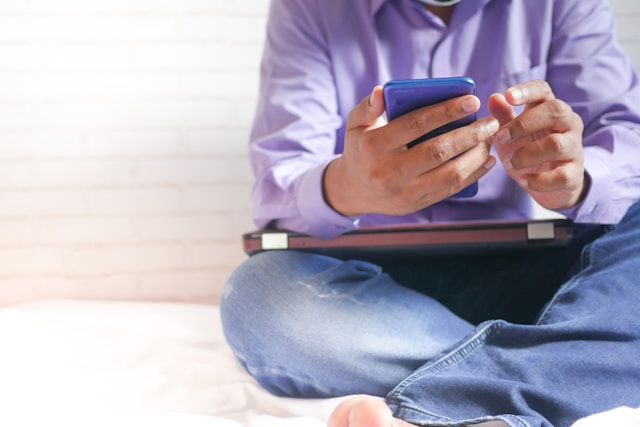 Atur Waktu Top-up Saldo E-wallet