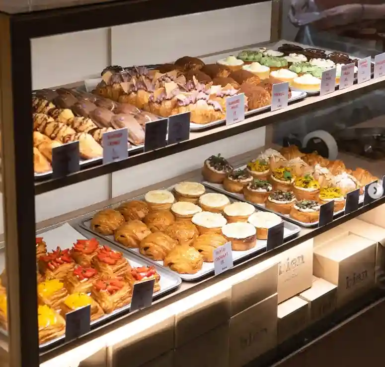 Bien Patisserie Cihapit Makanan Viral di Bandung Blog GoPay