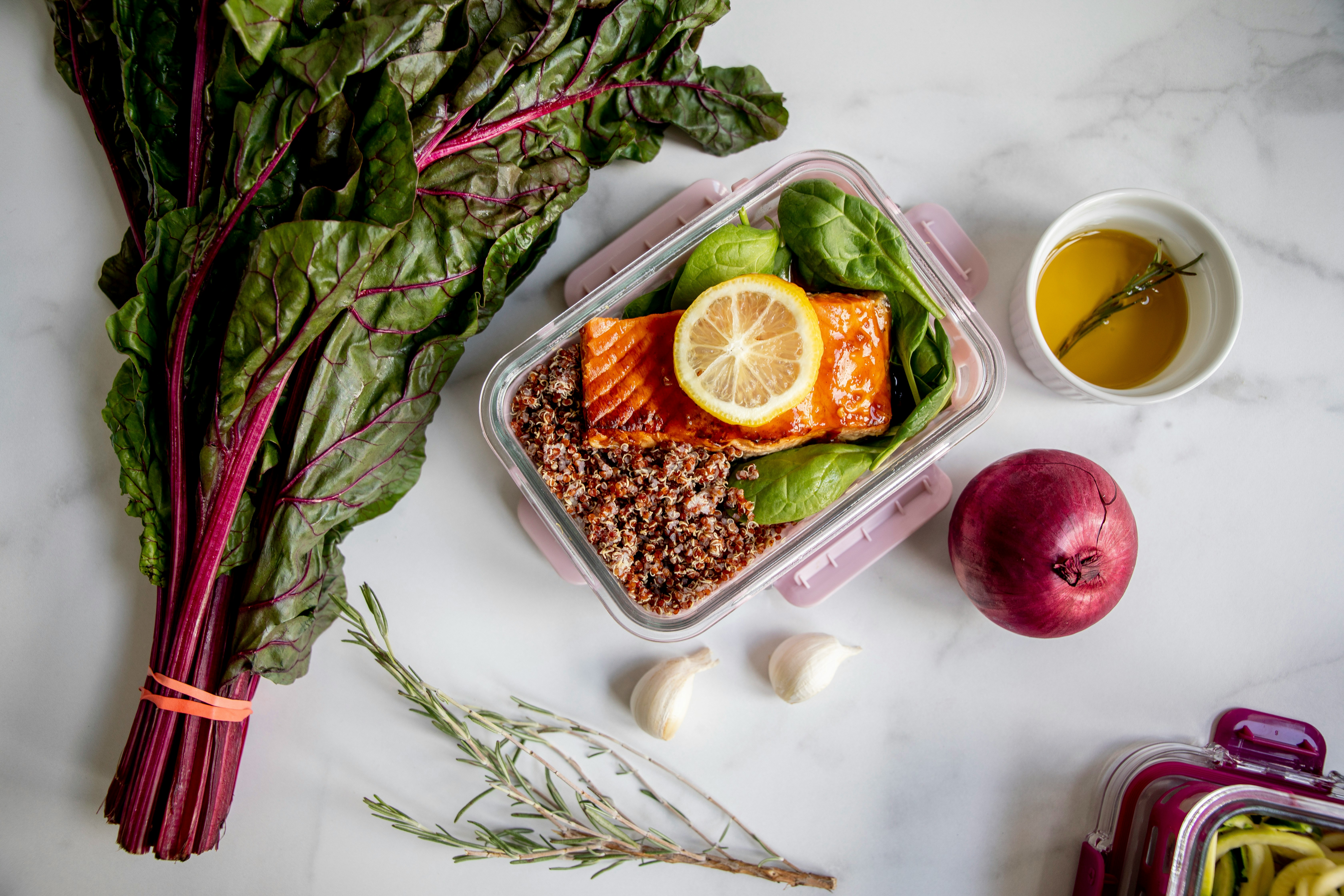 Simpan meal prep dalam wadah kedap udara