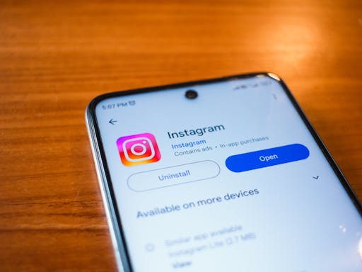 Cara Kerja Modus Penipuan CS Palsu lewat DM Instagram 