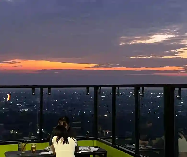 TAMELO Atap Cafe Cafe di Depok Blog GoPay