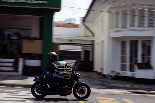 Memberikan rasa aman di jalanan 