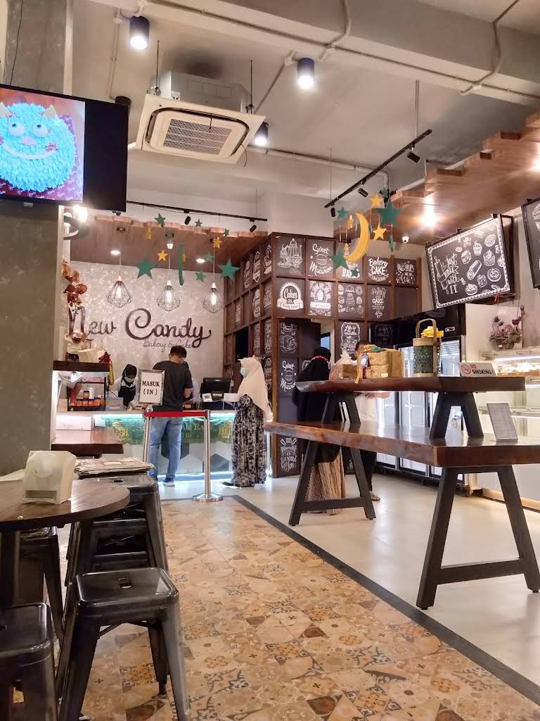 New Candy Bakery and Cake