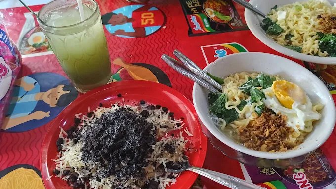 Warung Pancong & Indomie Mang Kumis & Mang Dadang
