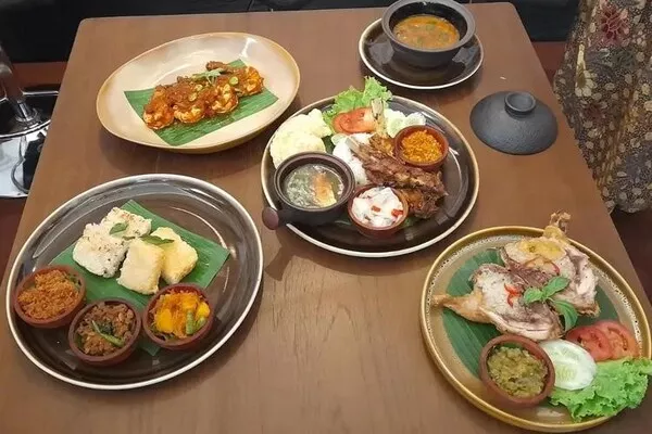 Bumi Aki Heritage Resto Sunda di Bandung Blog GoPay