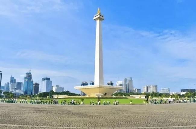 Monumen Nasional Tempat Wisata Dekat Stasiun MRT Blog GoPay