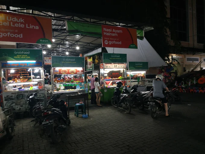 Pusat Jajanan Malam Asia Mega Mas