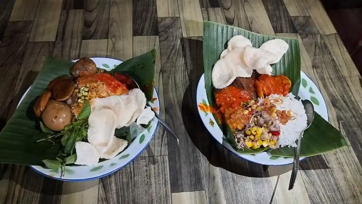 Nasi Uduk & Ulam H. Yoyo
