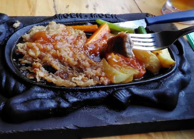 Steak Moen Moen