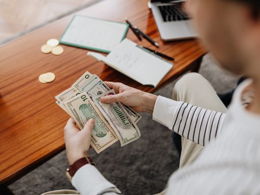 Gunakan metode budgeting 50/30/20