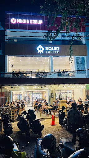 Squid Coffee & Eatery