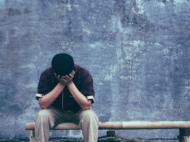 Hindari Belanja dalam Keadaan Emosional 