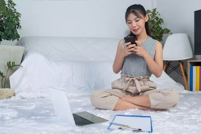 Cek Cuaca di Negara Tujuan Item Checklist Sebelum Traveling Blog GoPay