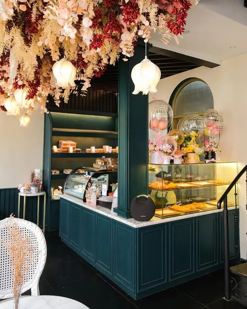 Oeuf Patissier Pet Friendly Cafe Bandung Blog GoPay