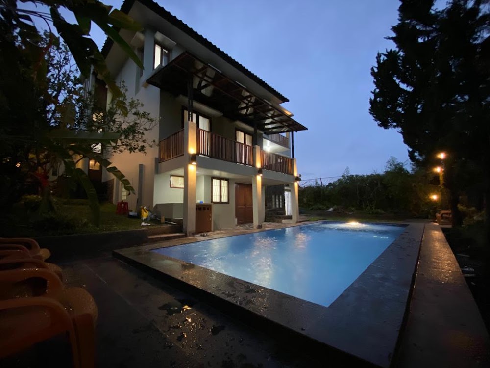 Villa Istana Bunga Lembang