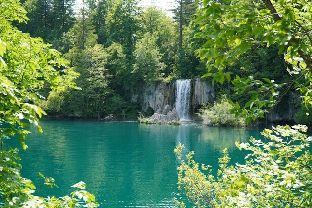 Air Terjun Tangkahan