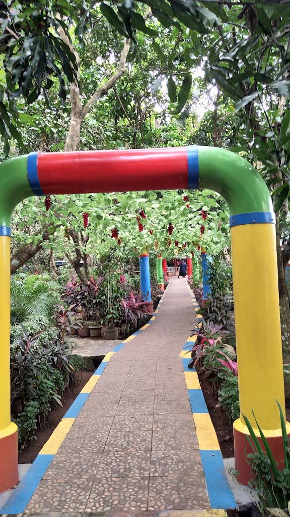 Wisata Kebun Gowa