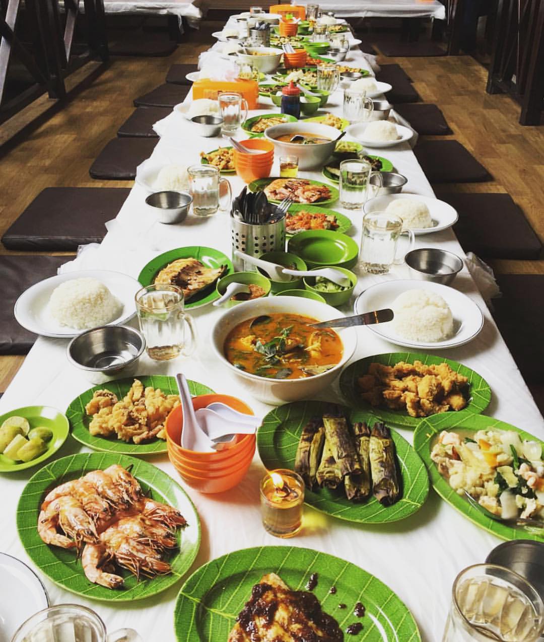 Ratu Gurih Seafood Market & Resto