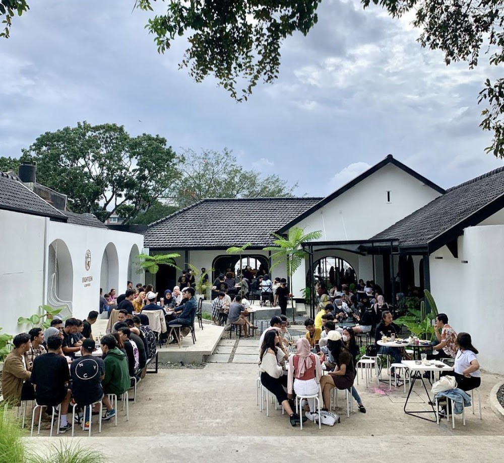 Temu Kamu Coffee & Eatery Bandung