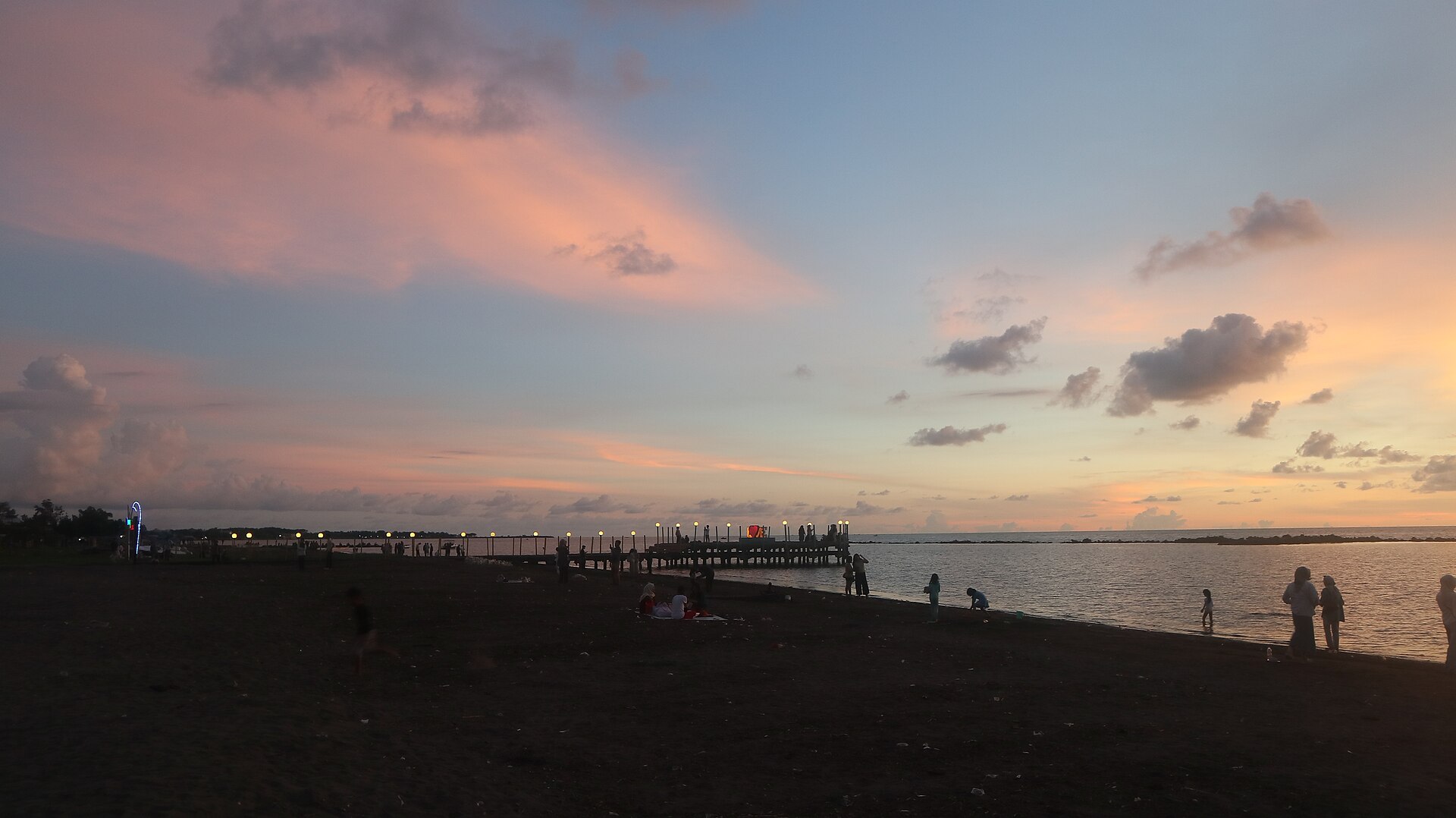 Pantai Akkarena
