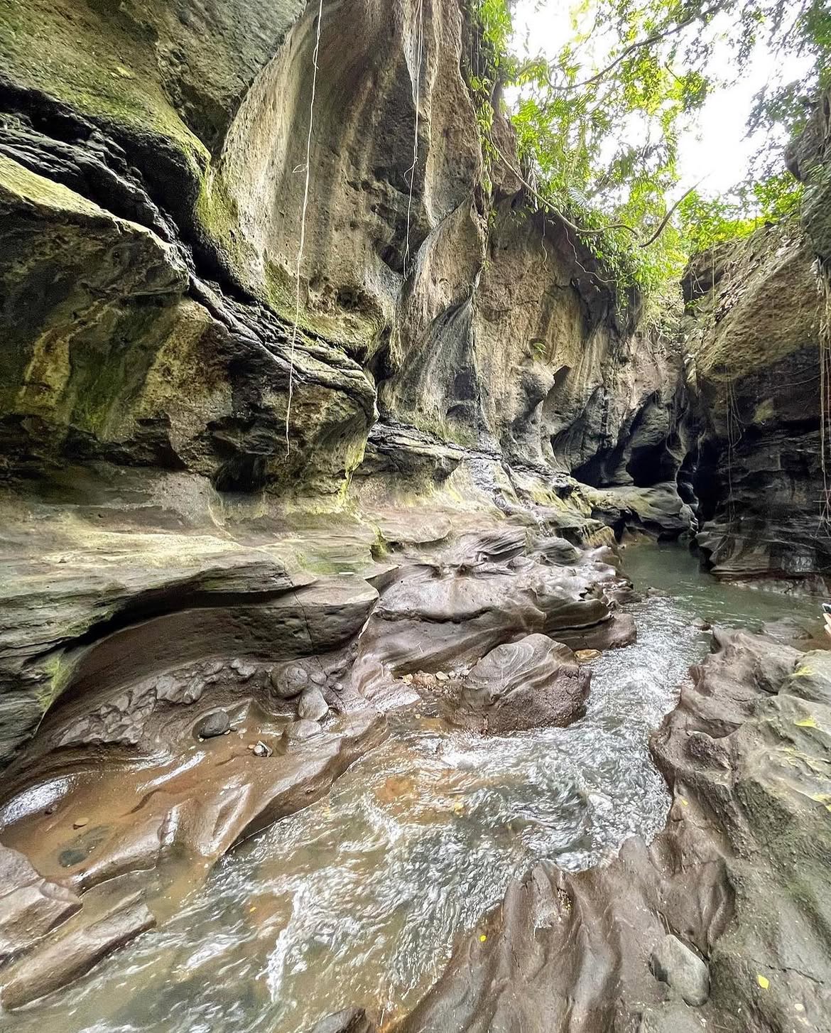 Hidden Canyon Beji Guwang