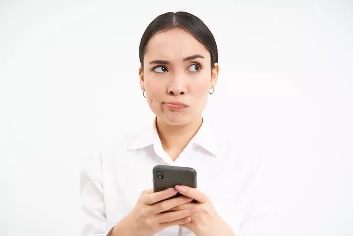 Menolak Saat Diminta Verifikasi Lewat Kanal Resmi Ciri-Ciri Customer Service Palsu Blog GoPay