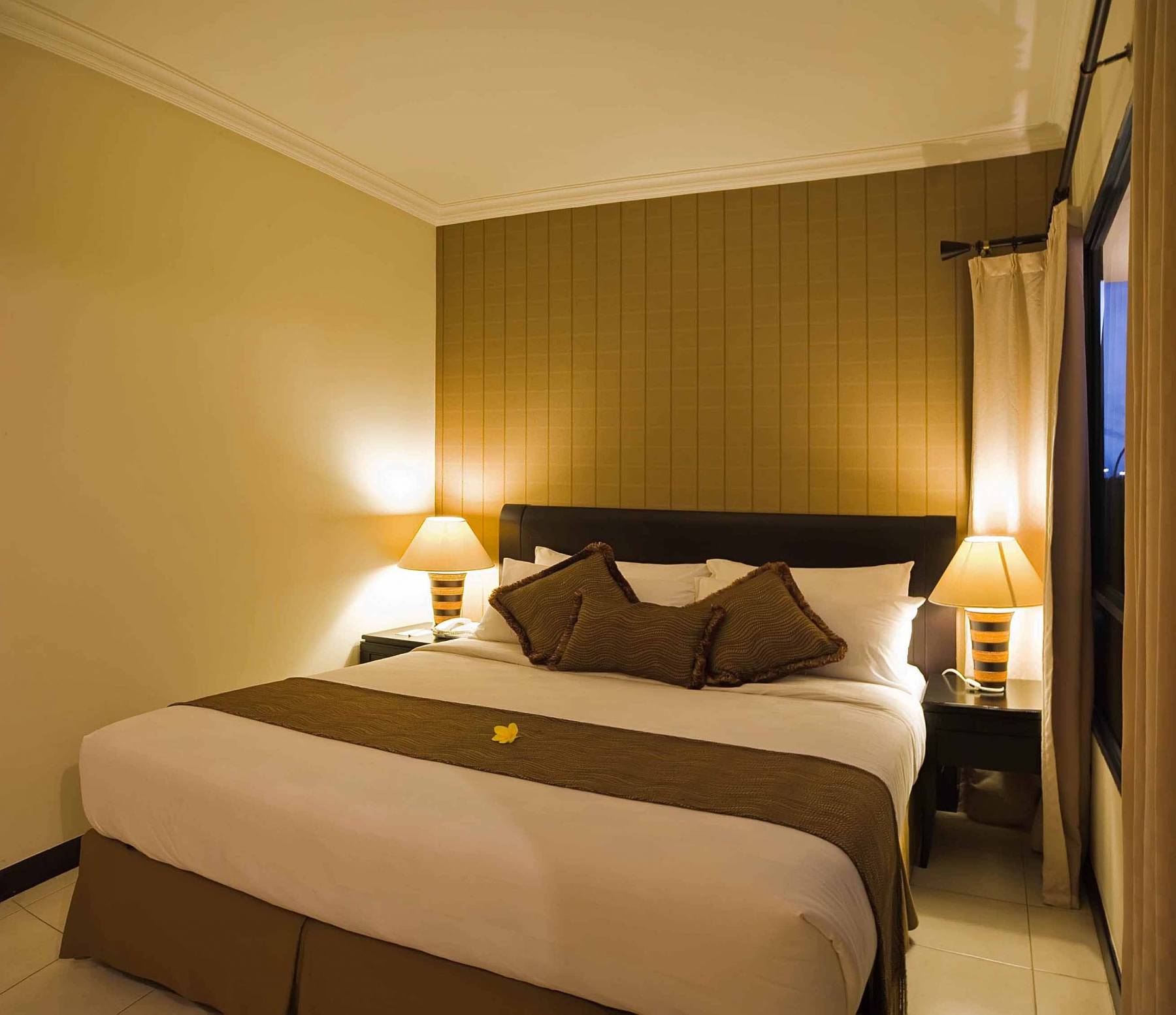 Grand Tropic Suites Hotel Jakarta