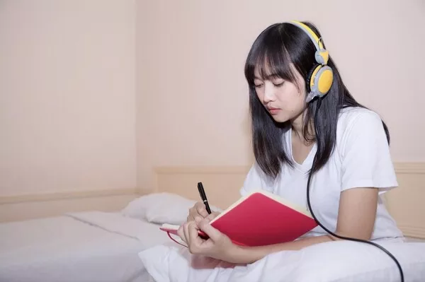 Hormati Privasi Masing-Masing Tips Ngekos Bareng Teman Blog GoPay