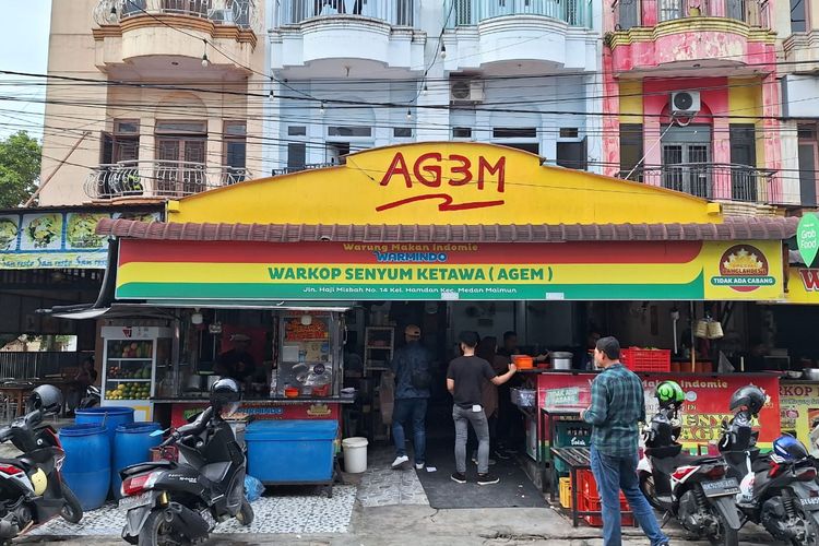 Warkop Agem Senyum Ketawa 