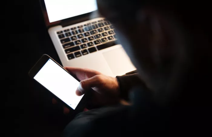 Meminta OTP, PIN, atau Data Pribadi Sensitif Ciri-Ciri Customer Service Palsu Blog GoPay