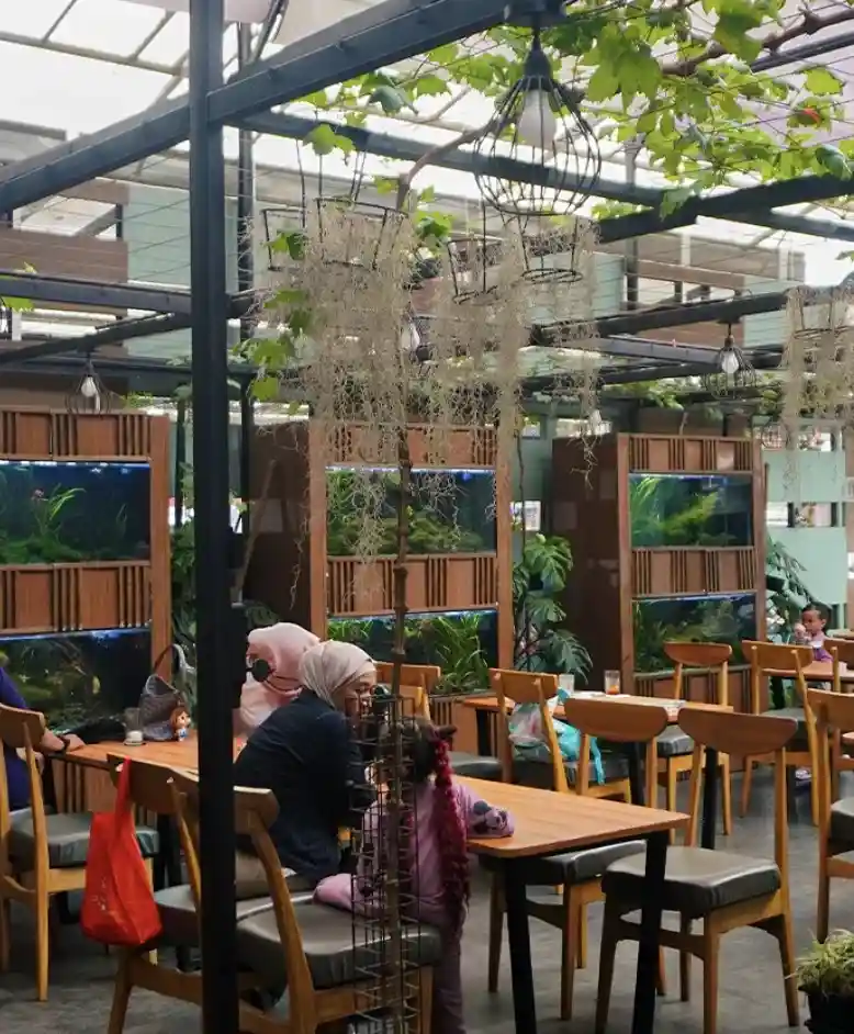 Gradis and Co Tempat Bukber di Jakarta Timur Blog GoPay