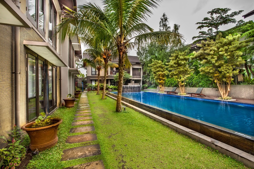 Summer Hills Hotel & Villas 