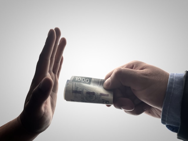 Cara Mencegah Penipuan Salah Transfer Uang