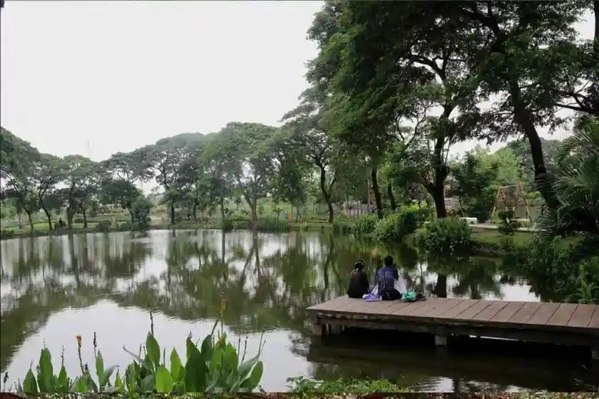 Kebun Bibit Wonorejo Tempat Nongkrong di Surabaya Blog GoPay