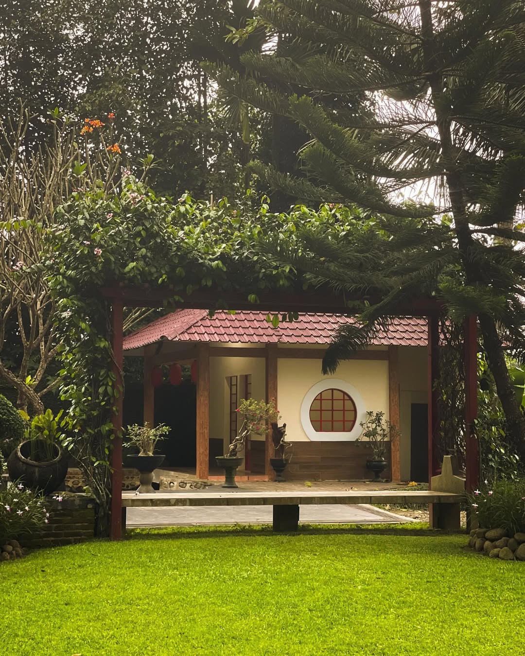 The Le Hu Garden