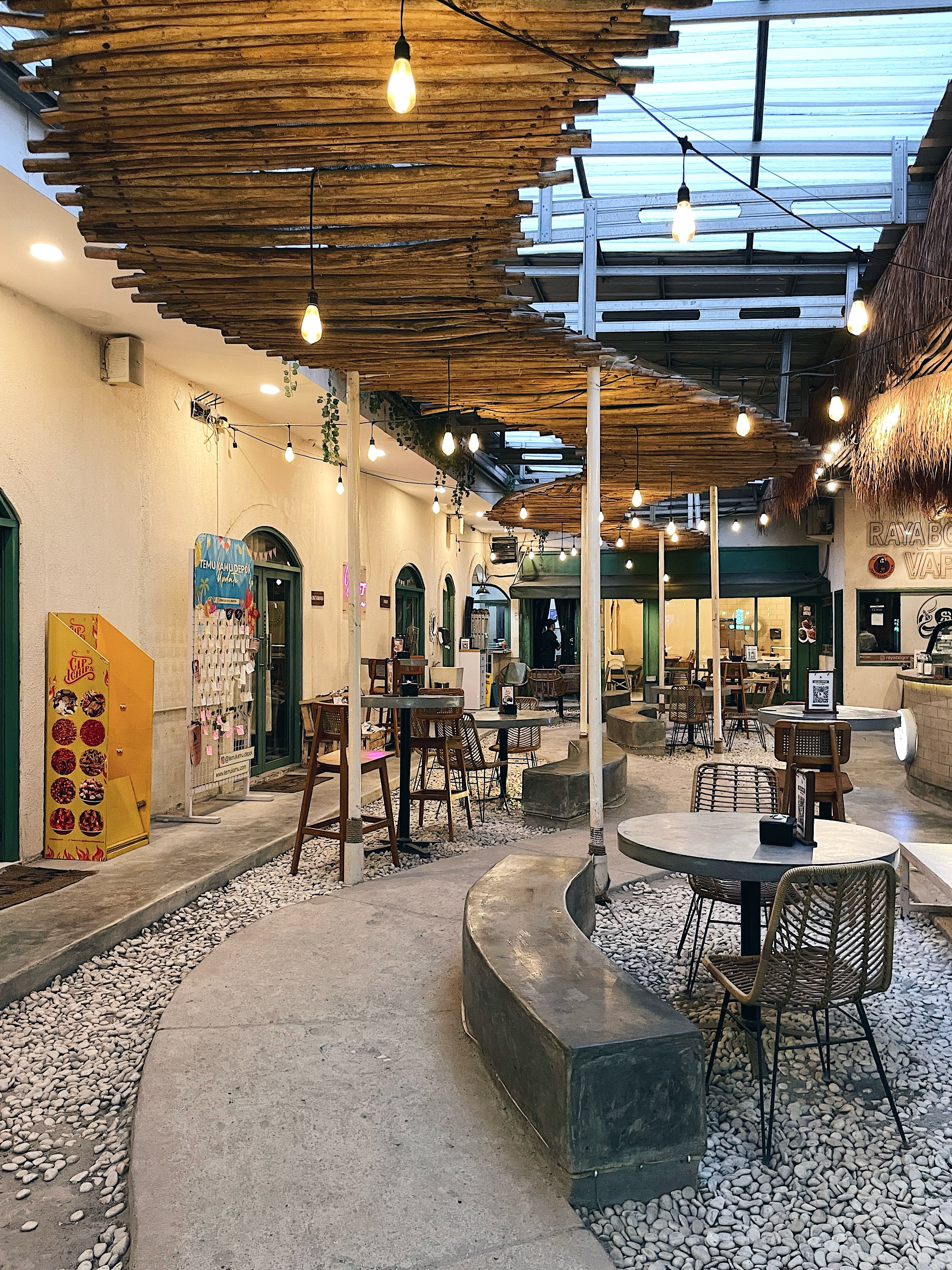Temu Kamu Coffee & Eatery 
