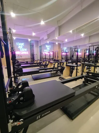 SAMANA Yoga & Pilates Studio 