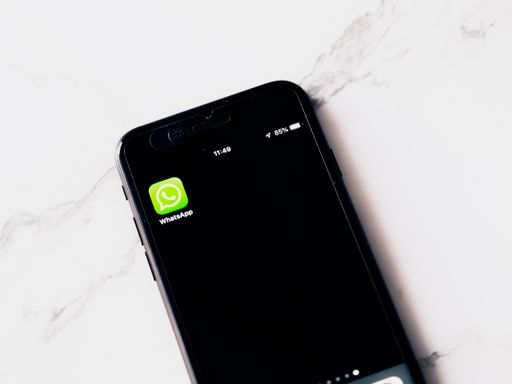 Cara Menghindari Modus Penipuan File APK WhatsApp