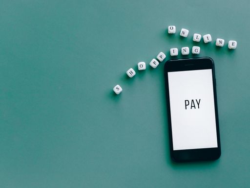 Gunakan PayLater hanya untuk kebutuhan penting