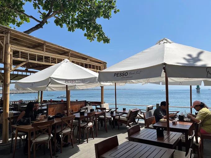 PESSO Beachfront