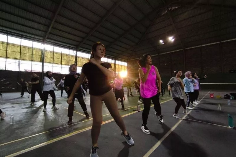 Zumba Olahraga Bersama Teman Blog GoPay
