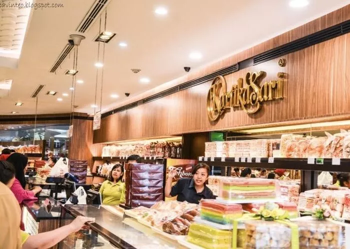 Belanja Oleh-Oleh Tanpa Boros Tips Liburan Murah di Bandung Blog GoPay