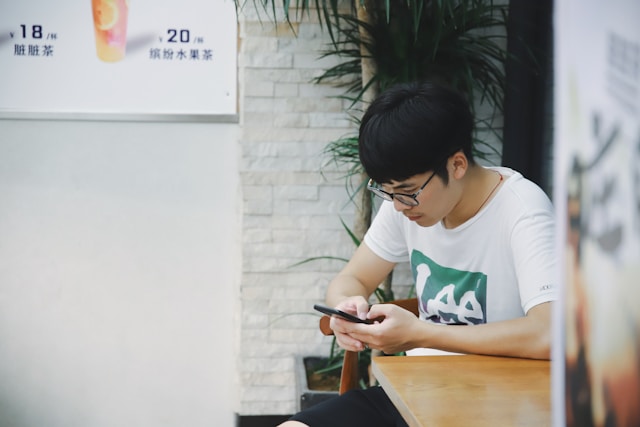 Rutin Cek Riwayat Transaksi