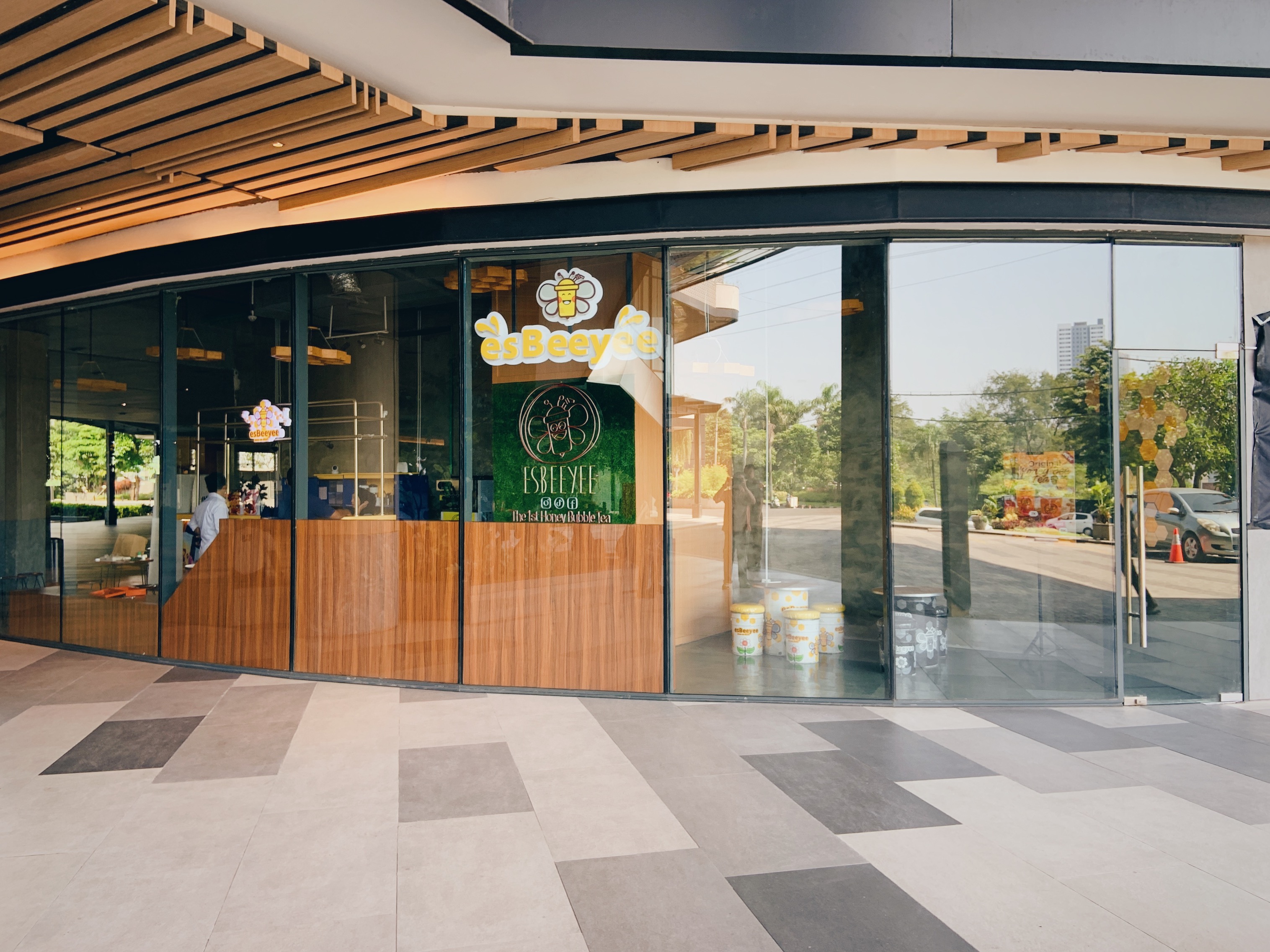 Lagoon Avenue Mall Sungkono
