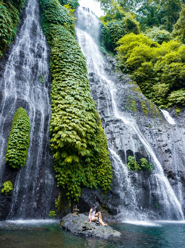 Air Terjun Kembar Banyumala