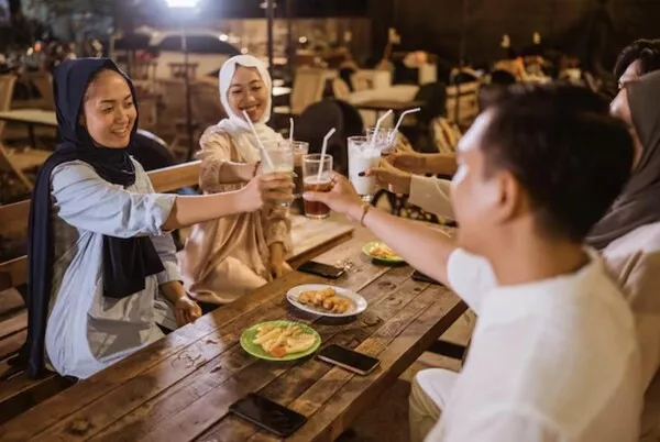 Makan Bareng di Restoran Favorit Zaman Sekolah Ide Acara Reuni Sekolah Blog GoPay
