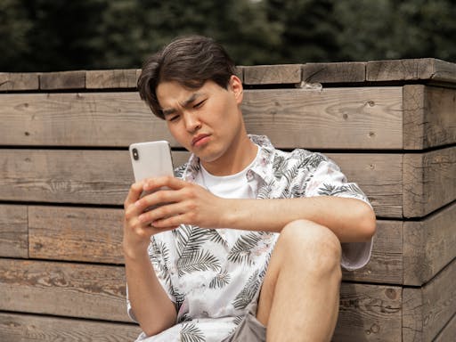 Akun Keluar Otomatis