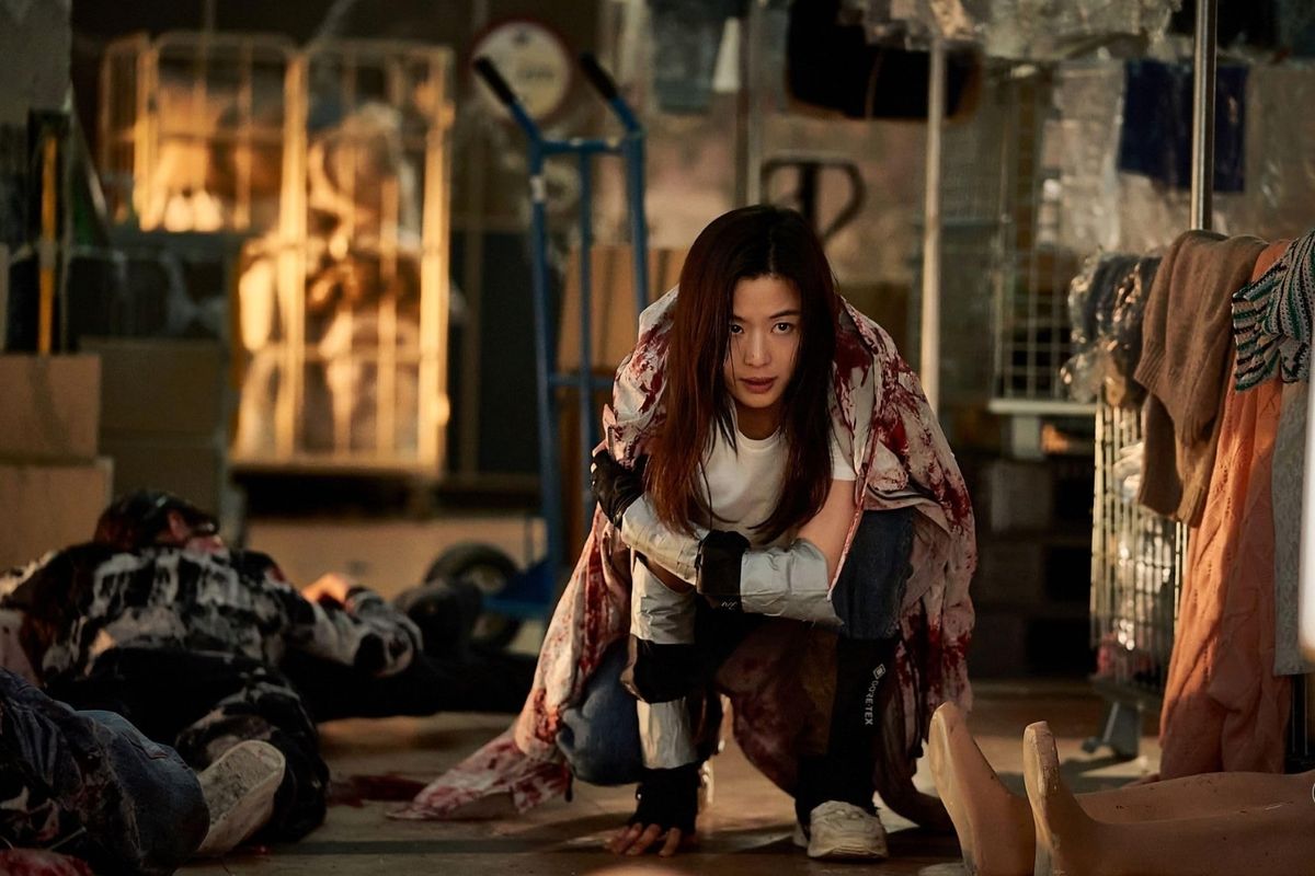 Jun Jihyun akan tampil di film Colony