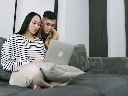 Buat budget pengeluaran bulanan bersama